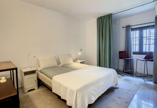 Apartamento en Nueva andalucia - Apartamento de 3 dormitorios en Aldea Blanca