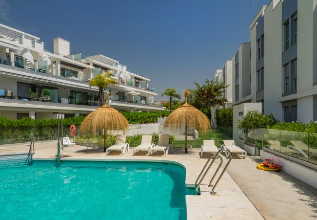 Apartment in Estepona - Bright and modern 3 bed apartment in Le Mirage