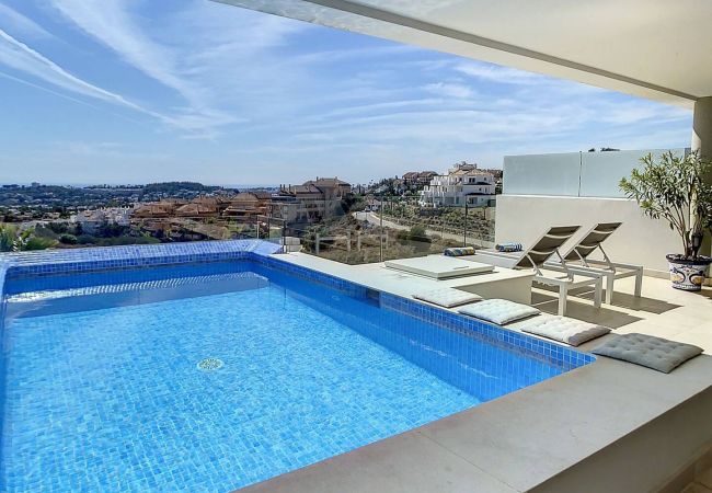 Lägenhet i Nueva andalucia - Lägenhet med 2 sovrum och fantastisk havsutsikt i La Morelia