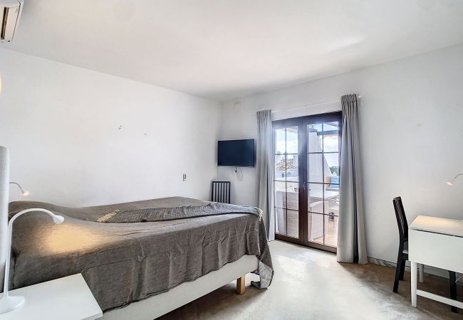 Lägenhet i Nueva andalucia - Lägenhet med 3 sovrum i Aldea Blanca